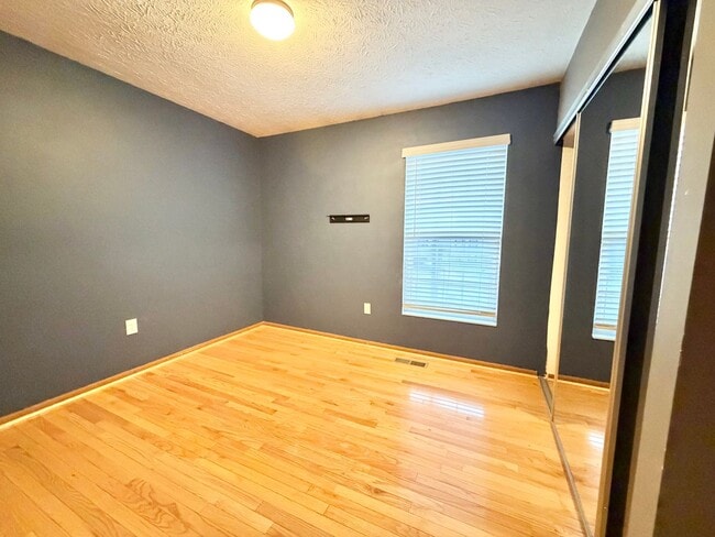 Building Photo - 3768 Luke Ln