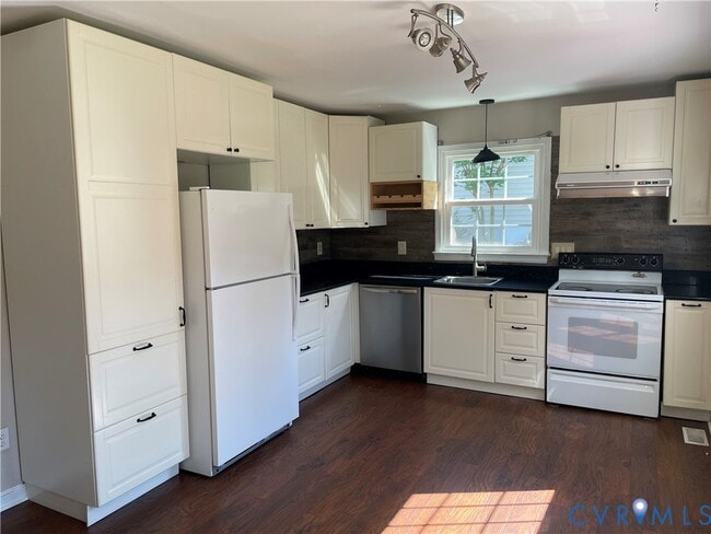 Building Photo - 5153 Chelsea Brook Ln