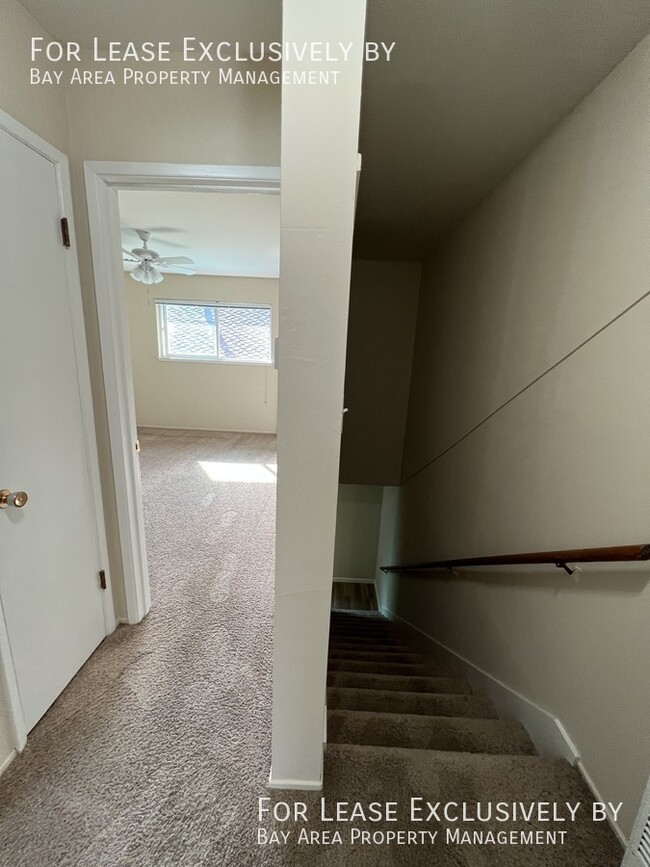 Building Photo - Two-story, 2BR, 1.5BA apartment in The Old...