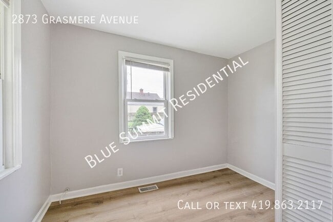 Building Photo - 2873 Grasmere Ave