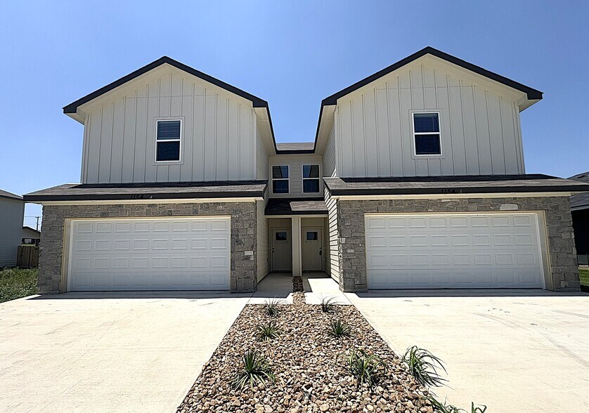 Building Photo - 1154 Lindsey Dr