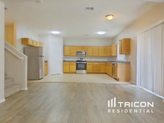 Building Photo - 23885 Chambers St