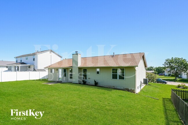 Building Photo - 3891 Cambridge Crossing Dr