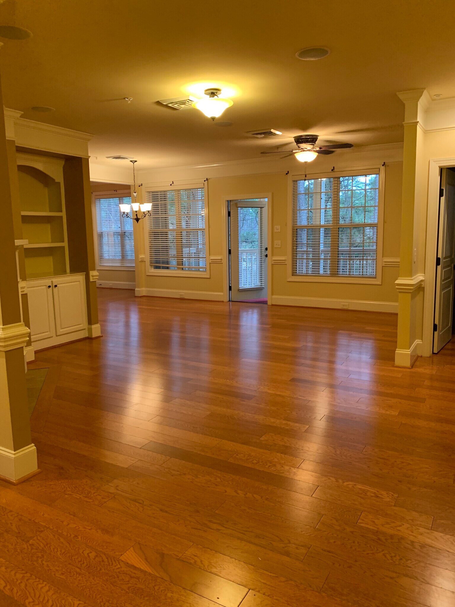 Living room, Dining room - 3314 Starboard Way
