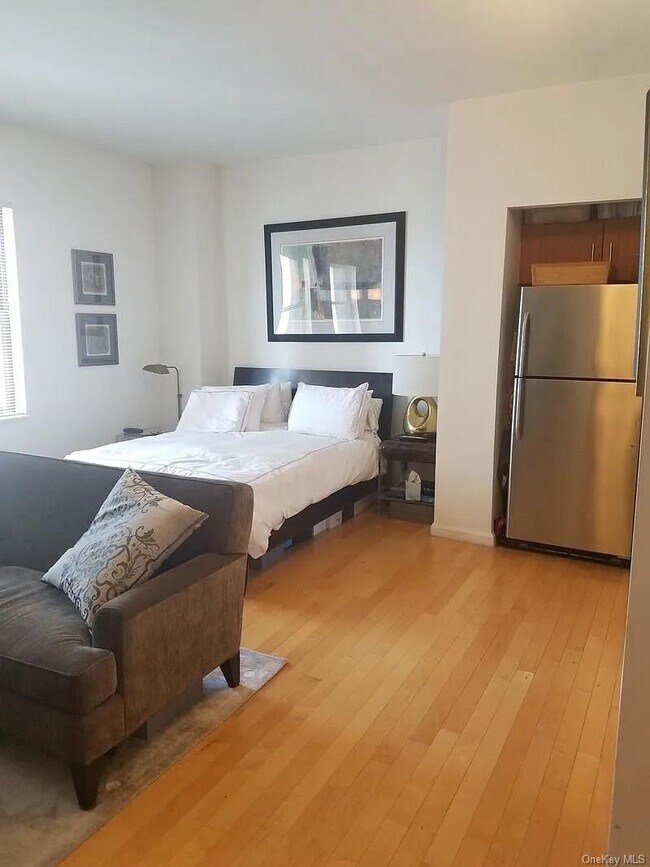 Building Photo - 20 West St