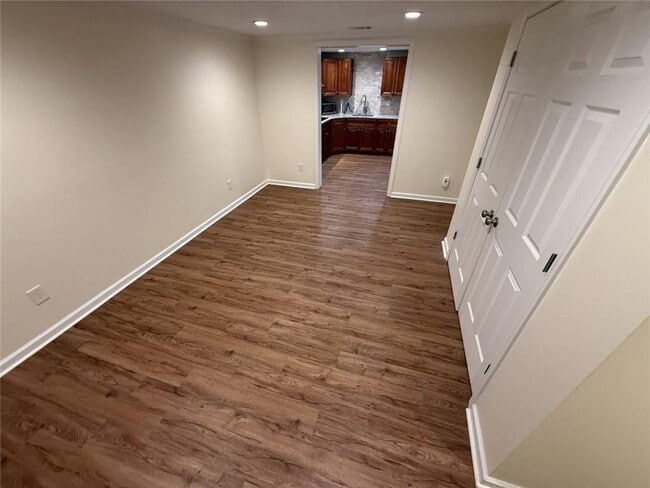 Building Photo - 5730 Devonshire Way