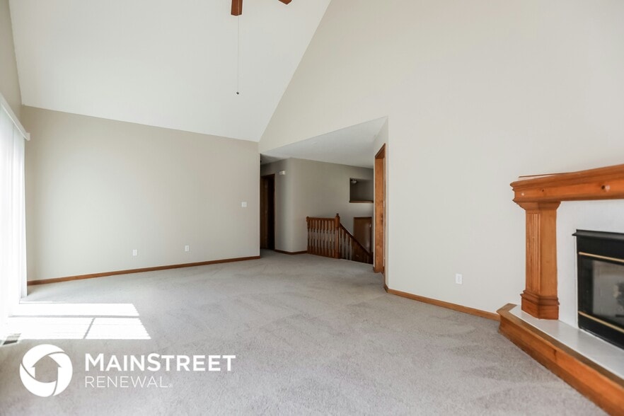 Building Photo - 205 N Walker Dr