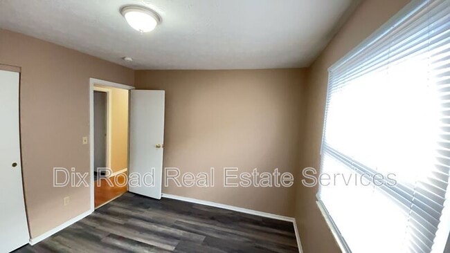 Building Photo - 425 Smalley Blvd