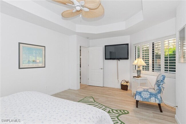 Building Photo - 7048 Pelican Bay Blvd