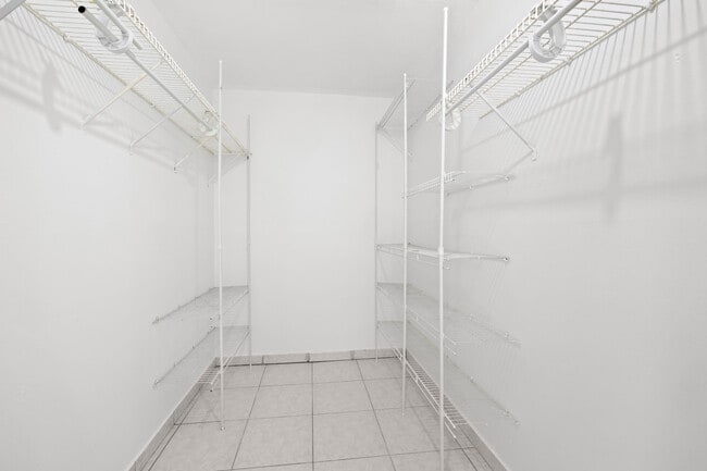 Building Photo - 7734 Balboa St