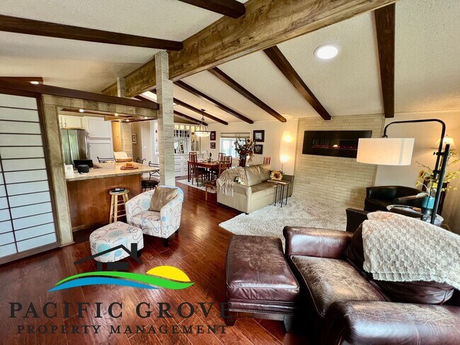 Building Photo - Lovely Monarch Pines age 55 and Older Furnished Home Available January of 2026!