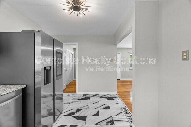 Building Photo - 10320 Durness Dr
