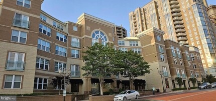 Building Photo - 12000 Market St