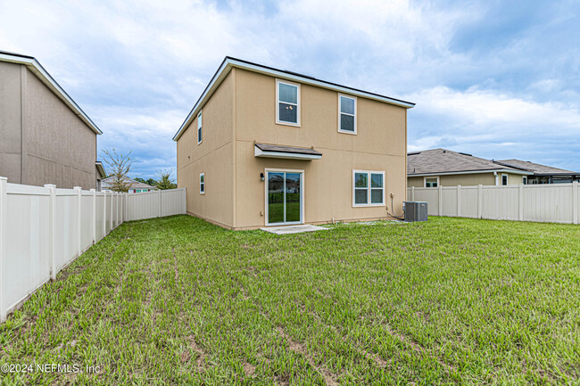 Building Photo - 3471 Cliffside Way