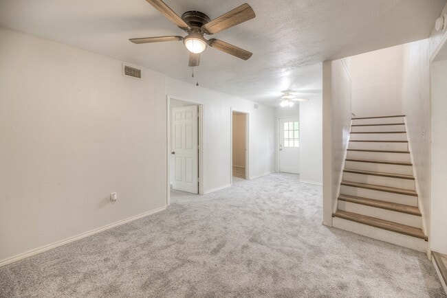 Building Photo - 159 Beamon Dr