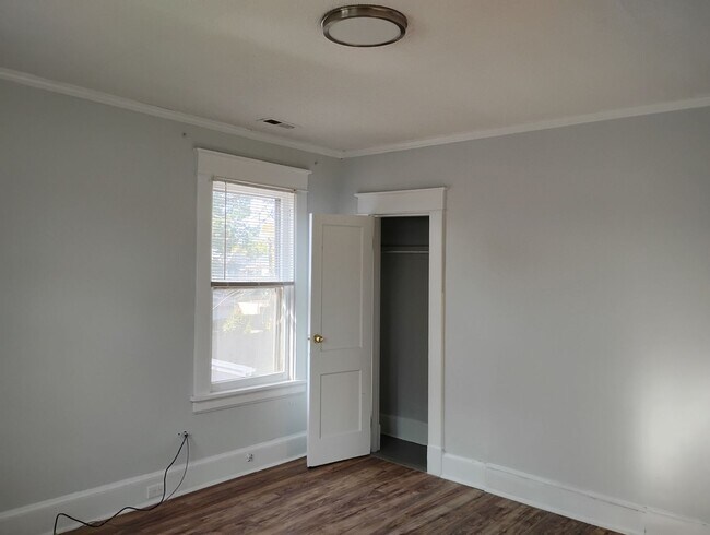 Building Photo - Maryland Ave