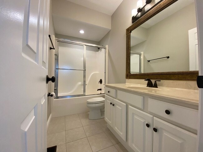 Building Photo - Gated community! Ranch style Home for lease or lease-option to purchase