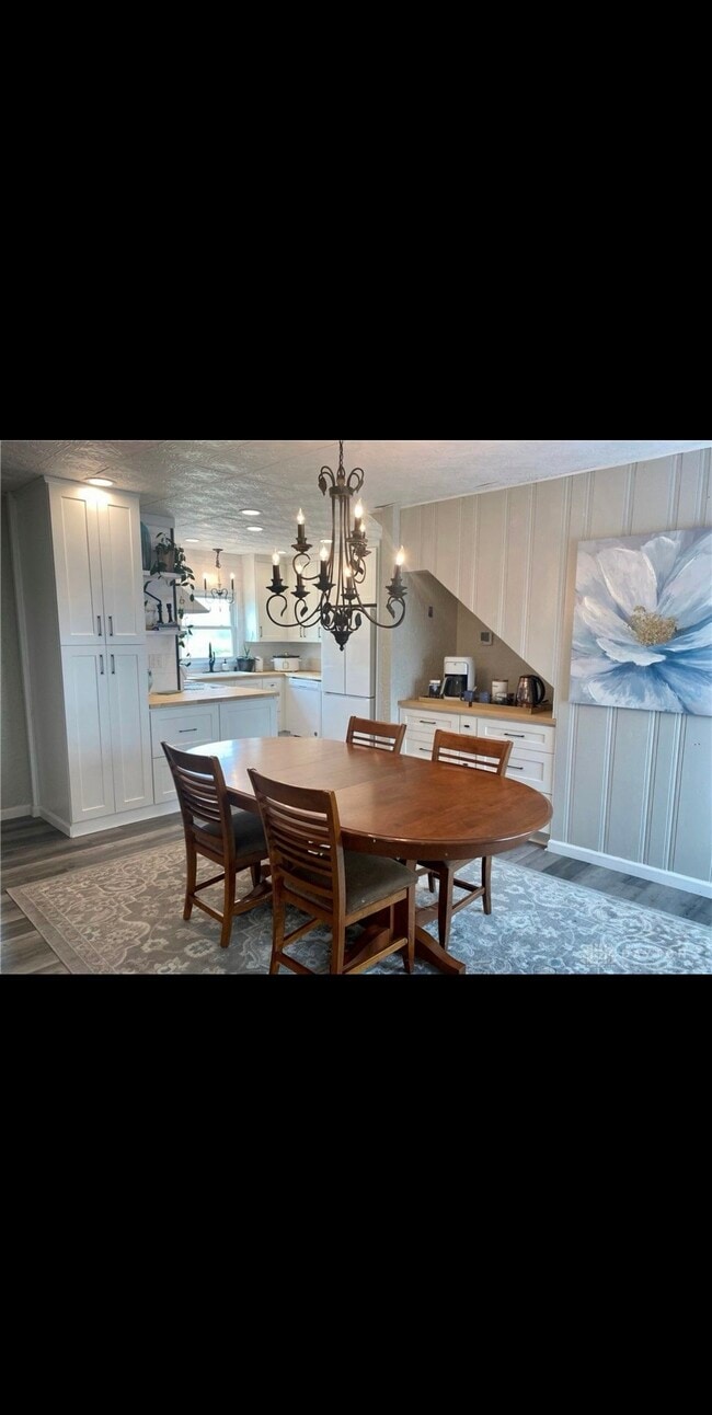Building Photo - 9409 OH-571
