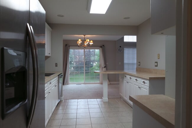 Building Photo - 2259 Seaver Ln
