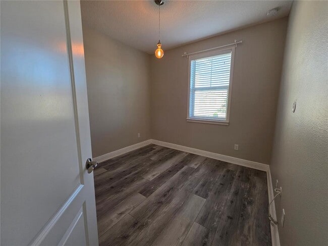 Building Photo - 14039 Helsby St