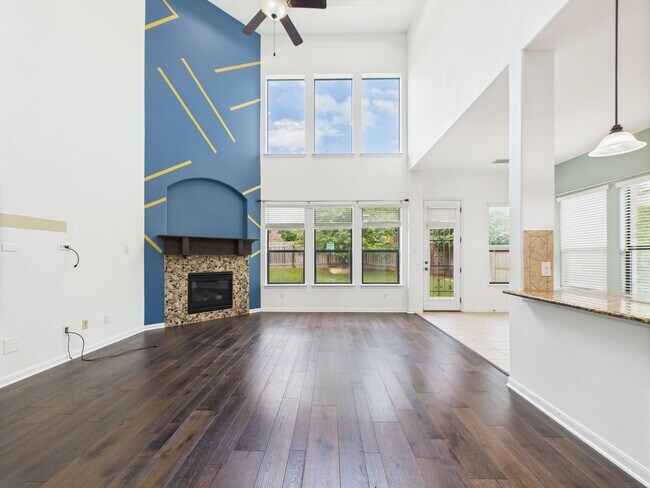 Building Photo - Sendero Springs