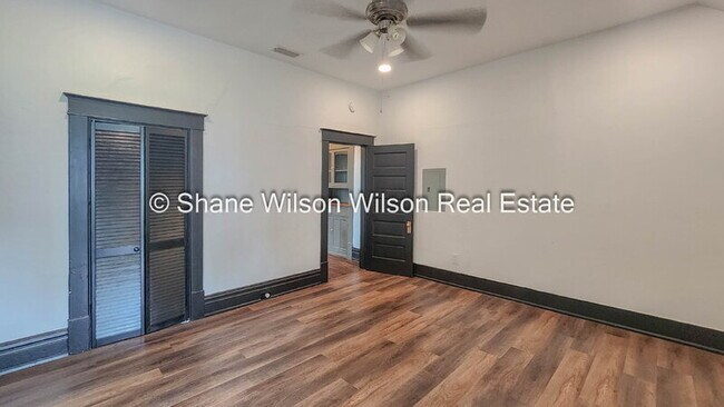Building Photo - 2406 Bailey Ave