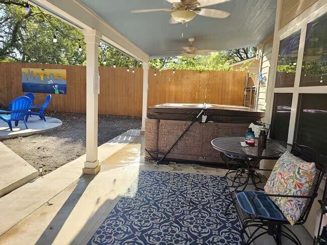 Building Photo - 4917 Manchester Cir