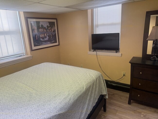 Building Photo - 3 Herbert St