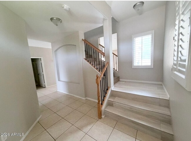 Building Photo - 1129 S 240th Dr