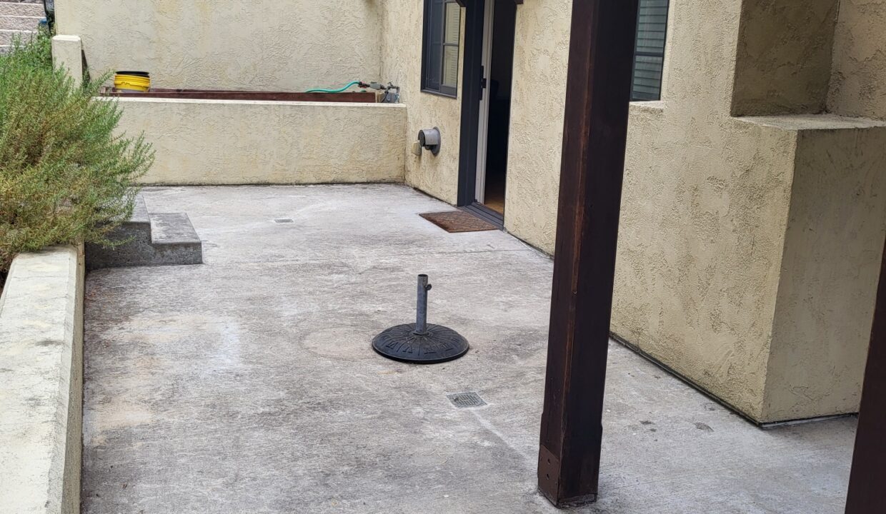 Building Photo - 2459 Hilgard Ave