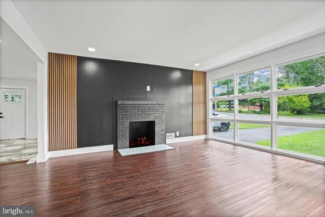 Building Photo - 750 Tydings Rd