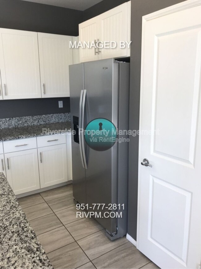 Building Photo - 8284 Camino Alto Dr