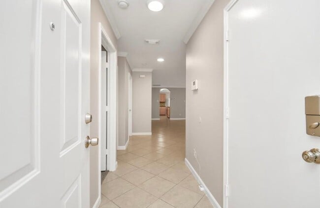 Building Photo - 12923 Abide Dr