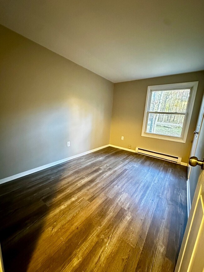 Building Photo - 101 Mohawk Trail