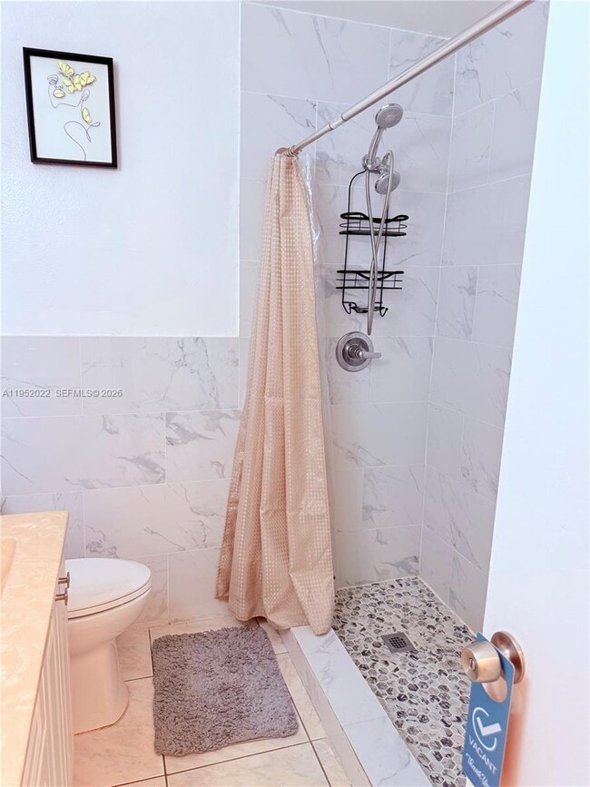 Building Photo - 824 SW 12th Ct