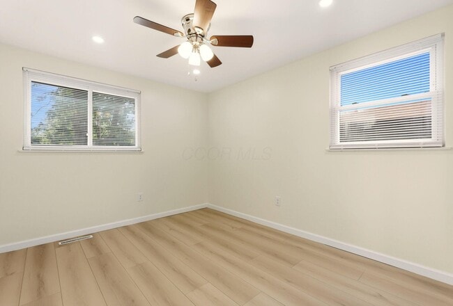 Building Photo - 3938 Halsey Pl