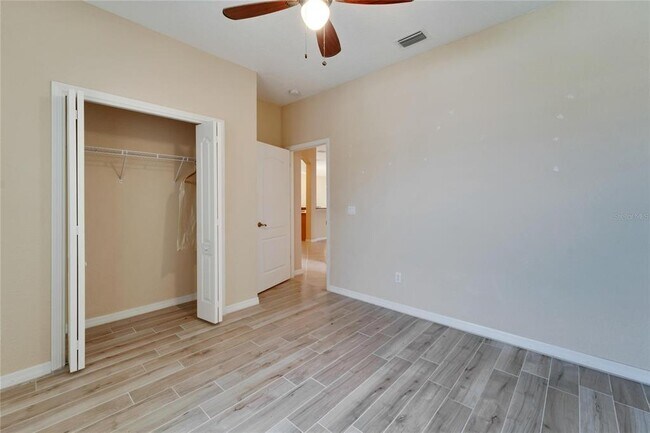 Building Photo - 1013 Emerald Dunes Dr