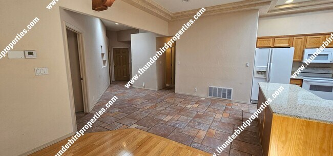 Building Photo - Beautiful NE Heights location