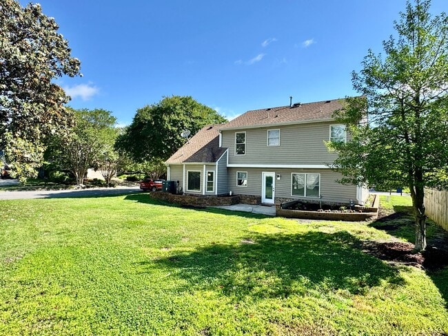 Building Photo - Available NOW! Unique Home in Wesleyan Cha...