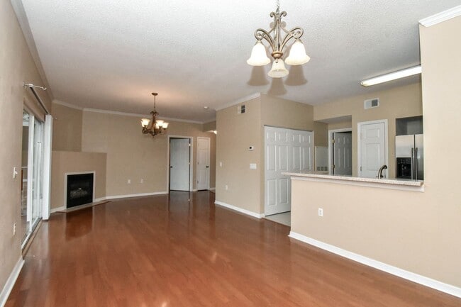 Building Photo - 10000 SW 52nd Ave