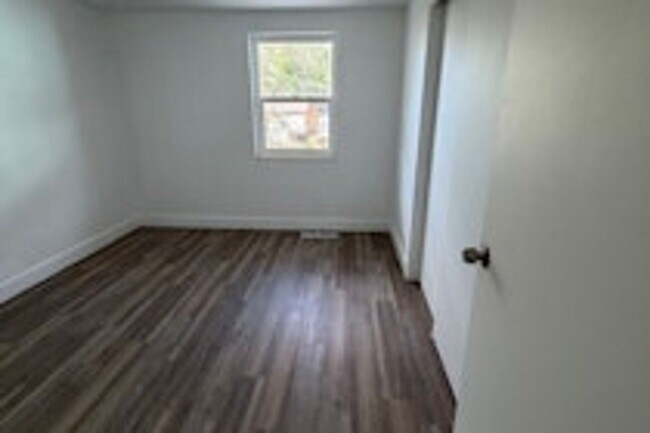 Building Photo - 224-230 South 900 East (8)