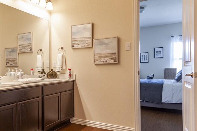 Building Photo - 14514 Gorge Dr