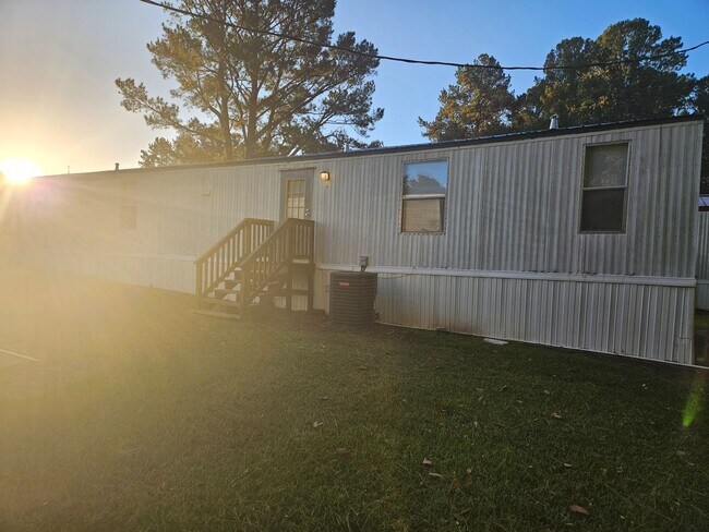 Building Photo - 50 Craft Ln