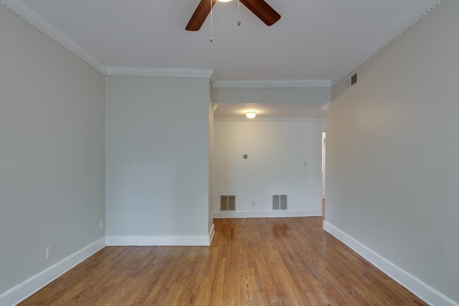 Building Photo - 186 S Belvedere Blvd