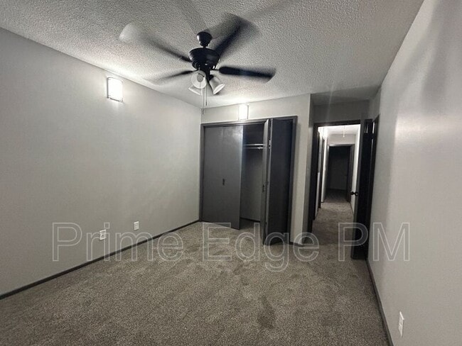 Building Photo - 1841 Ridgehaven Ct