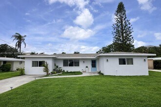 Building Photo - 1240 Binney Dr