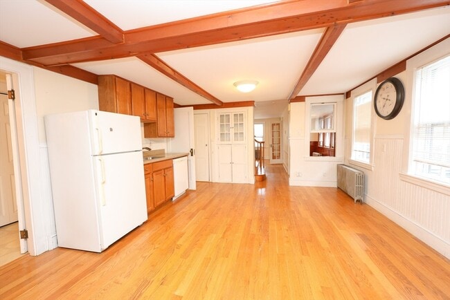 Building Photo - 148 Neponset St