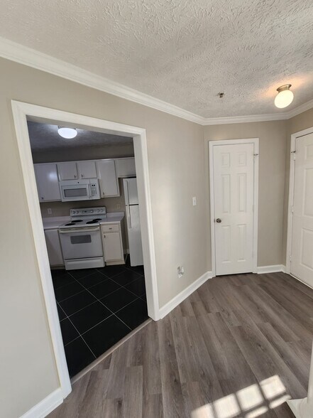 Building Photo - 330 Bubble Creek Ct