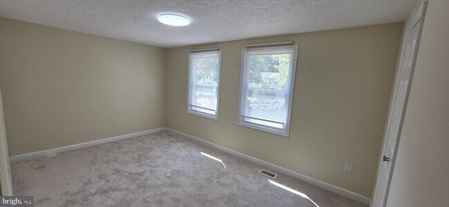 Building Photo - 13527 Duhart Rd
