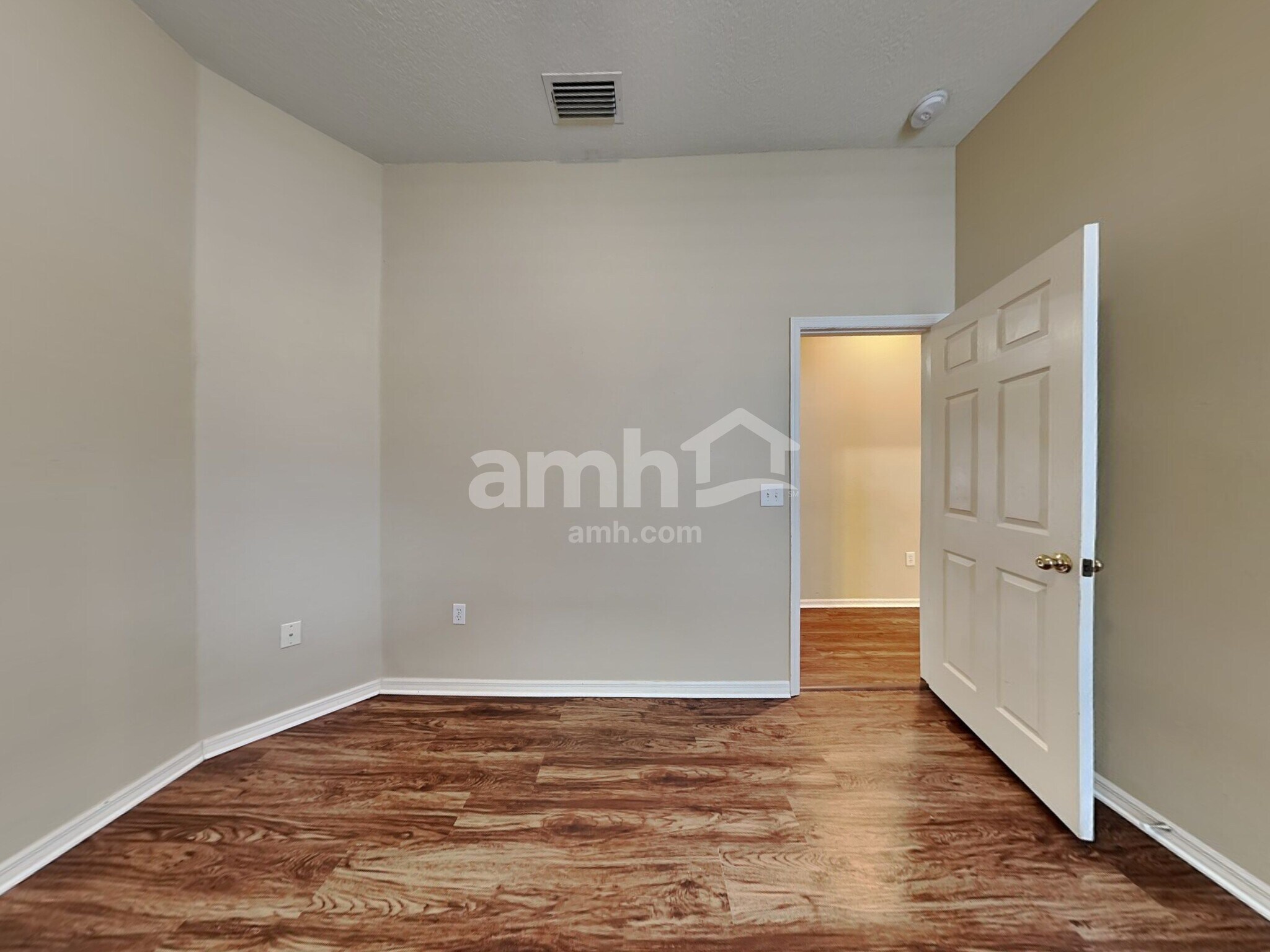 Building Photo - 17004 Falconridge Rd